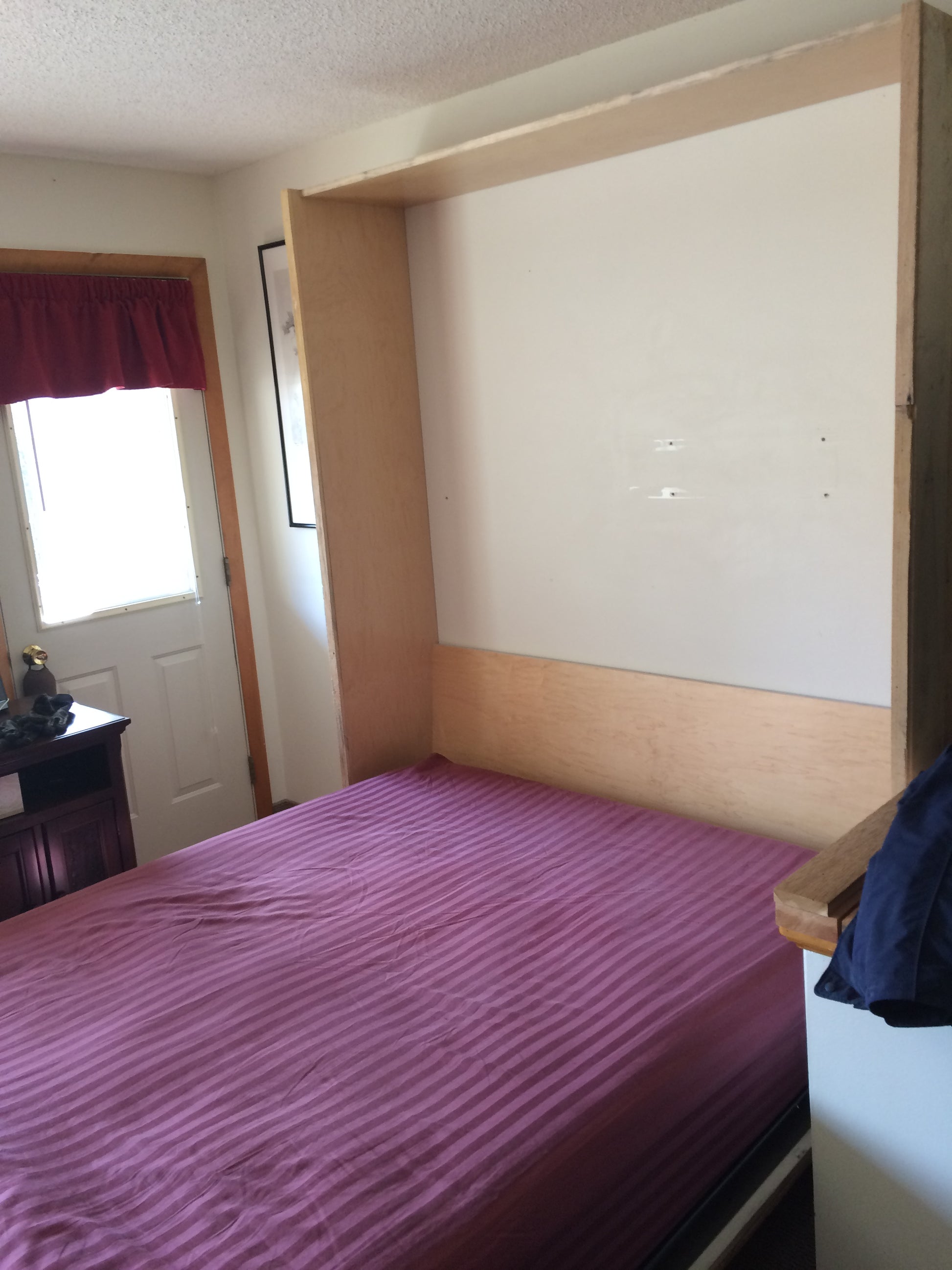 Queen Pallet Wood Murphy Bed